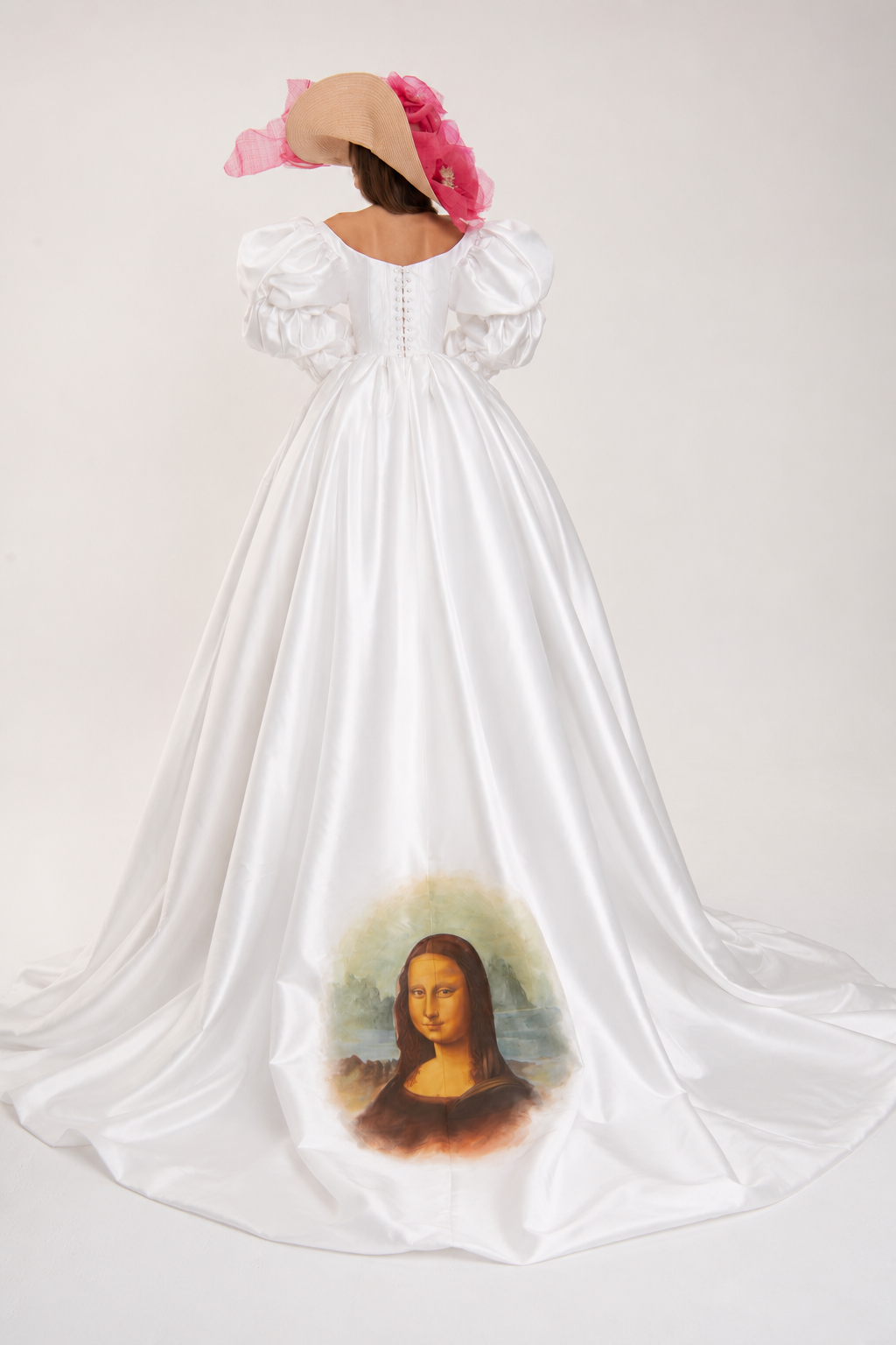THE MONA LISA GOWN